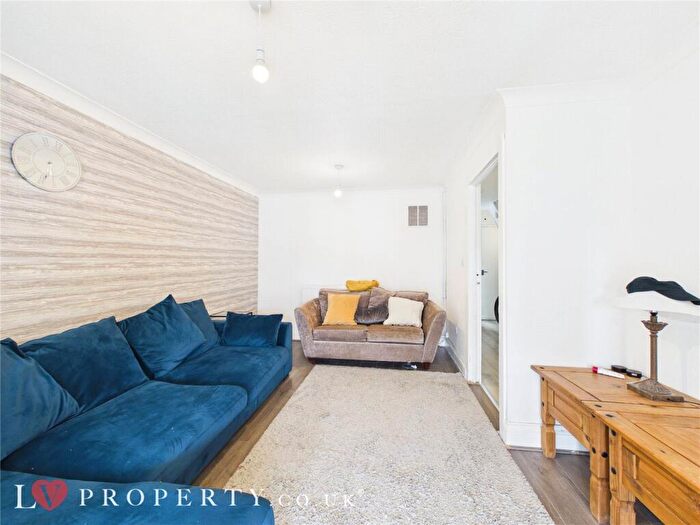 3 Bedroom Terraced House To Rent In Larch Walk, Birmingham, West Midlands, B25