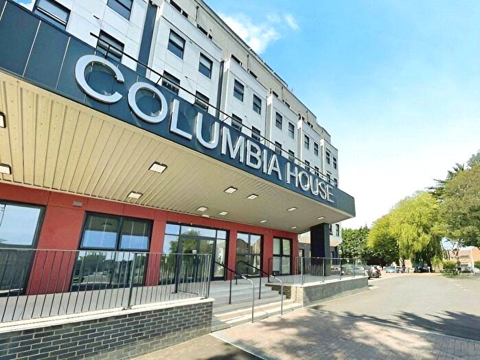 Studio For Sale In Romany Road, Worthing, West Sussex, BN13