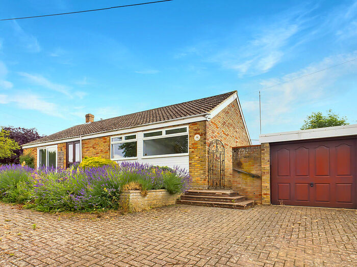 4 Bedroom Detached Bungalow For Sale In Wattisfield Road, Walsham-le-willows, IP31