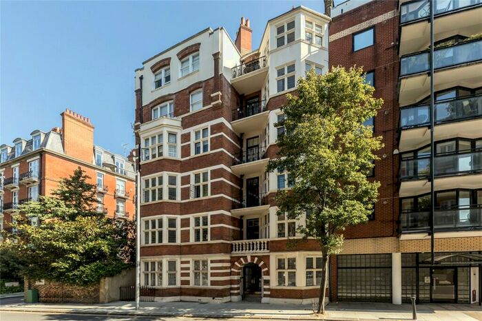 2 Bedroom Apartment To Rent In Drayton Gardens, London, SW10