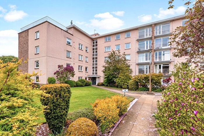 3 Bedroom Apartment For Sale In Succoth Court, Edinburgh, Midlothian, EH12