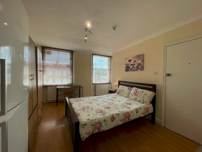 Studio To Rent In Cromwell Road, London, SW7