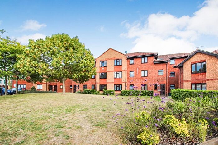 1 Bedroom Flat For Sale In Archers Court, Arisdale Avenue, South Ockendon, Essex, RM15
