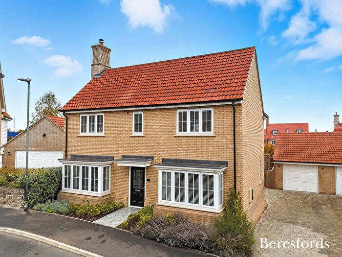 4 Bedroom Detached House For Sale In Bowyers Road, Dunmow, CM6