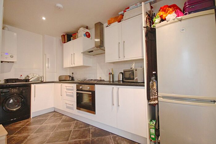 1 Bedroom Flat To Rent In Globe Lane, Poole, BH15