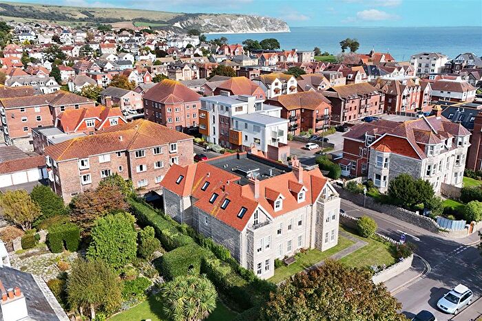2 Bedroom Flat For Sale In Gilbert Road, Swanage, BH19