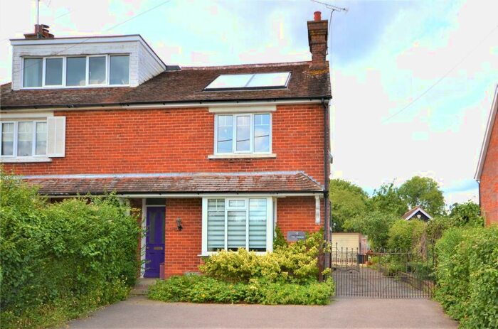 3 Bedroom Semi-Detached House For Sale In The Riddens, Loxwood Road, Tismans Common, RH12