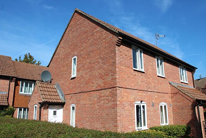 1 Bedroom Maisonette For Sale In Wiltshire Close, Hungerford, RG17