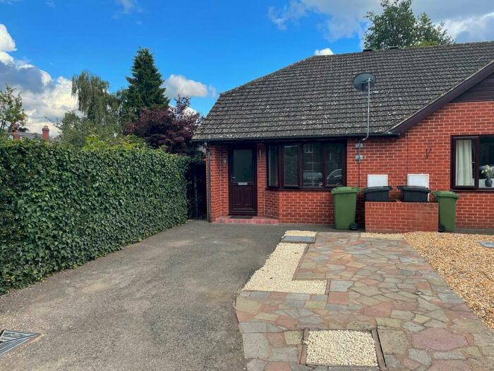2 Bedroom Bungalow To Rent In Queens Hill Gardens, Hereford, HR4