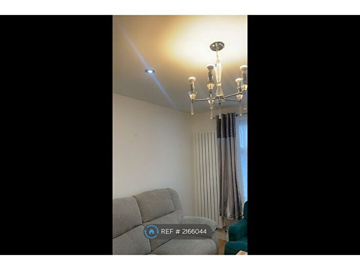 4 Bedroom Semi-Detached House To Rent In Warwick Villas, Egham, TW20