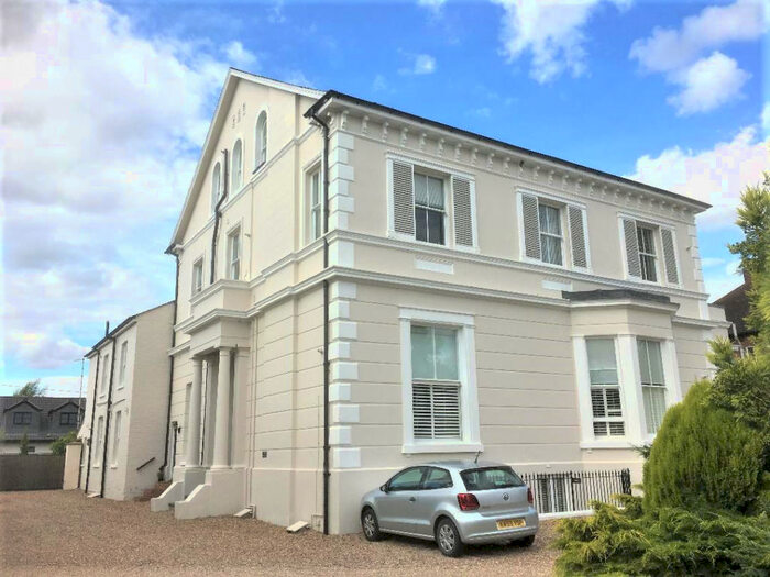 1 Bedroom Apartment To Rent In , Warwick Place, Leamington Spa, CV32