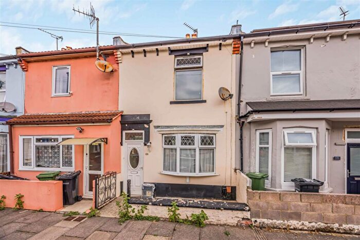 2 Bedroom Terraced House For Sale In Knox Road, Portsmouth, PO2