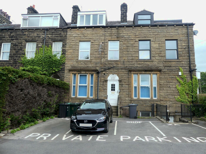 2 Bedroom Apartment To Rent In Alexandra Crescent, Ilkley, LS29