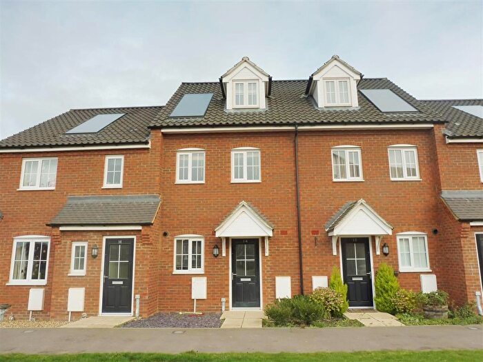 3 Bedroom House To Rent In Carpenter Close, Wymondham, NR18
