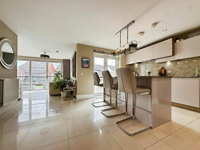 4 Bedroom Detached House For Sale In Nairn Drive, Bishopton, PA7