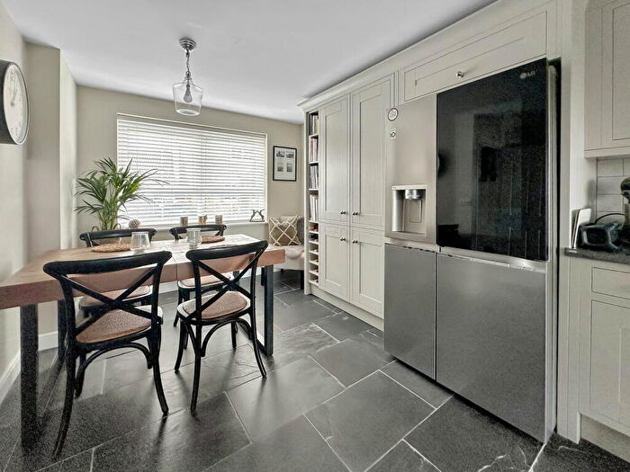 4 Bedroom Detached House For Sale In Gladstone Road, Melksham, SN12