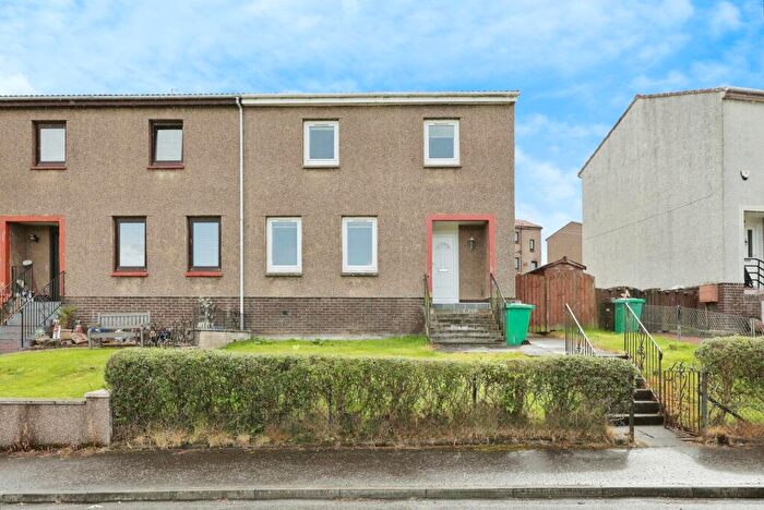 3 Bedroom Semi-Detached House For Sale In Boswell Drive, Oakley, Dunfermline, Fife, KY12