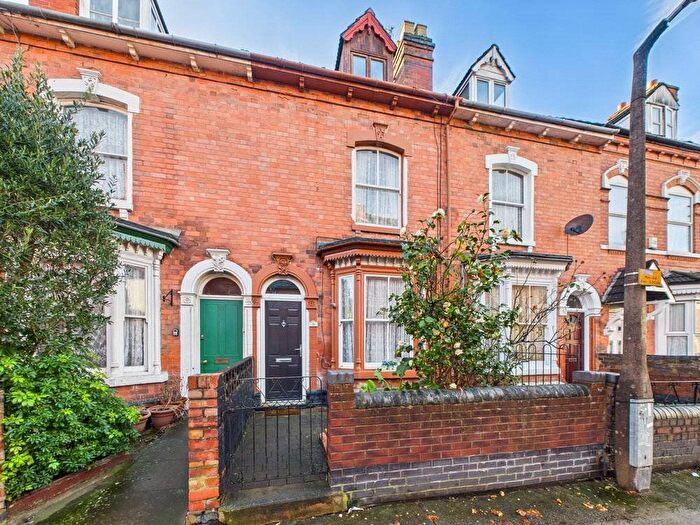 3 Bedroom Terraced House For Sale In Park Street, Worcester, Worcestershire, WR5