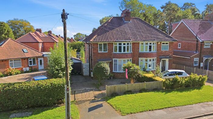 3 Bedroom Semi-Detached House For Sale In Windmill Lane, York, YO10