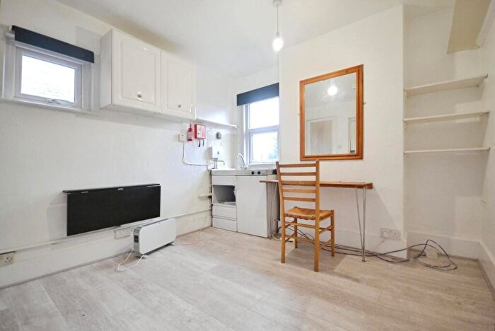 Studio To Rent In Bulmershe Road, Reading, RG1