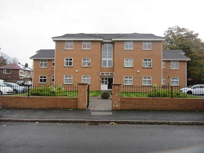 2 Bedroom Flat To Rent In Cotterdale Close, Whalley Range, Manchester., M16