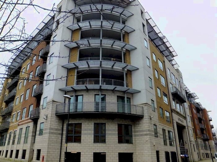 2 Bedroom Flat To Rent In City South, City Road East, Manchester, M15