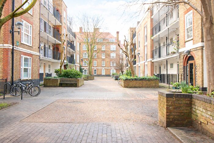 2 Bedroom Flat To Rent In Wolcot House, Euston, NW1