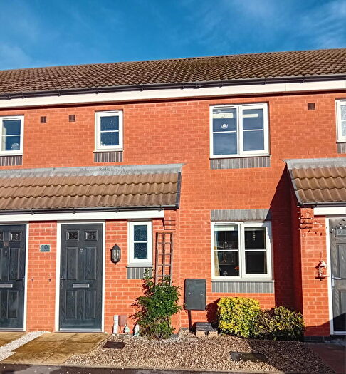 3 Bedroom Town House For Sale In Pasture Drive, Leicester, LE4