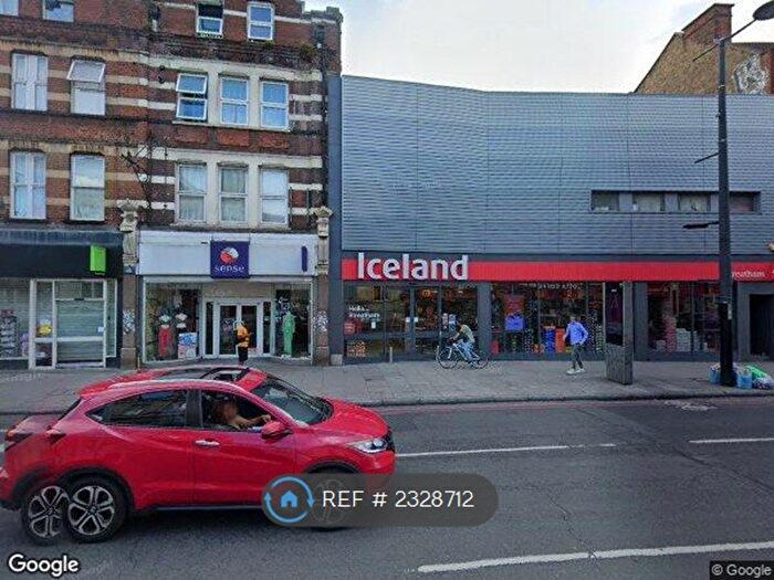 2 Bedroom Flat To Rent In Streatham High Road, London, SW16