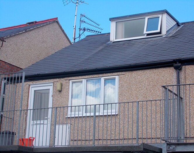 1 Bedroom Flat To Rent In Vale Road, Rhyl, Denbighshire, LL18