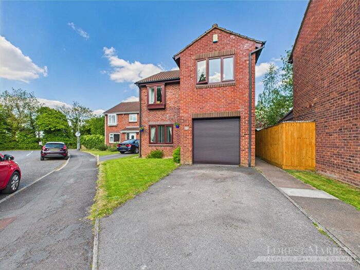 4 Bedroom Detached House For Sale In Beaconsfield Way, Frome, BA11