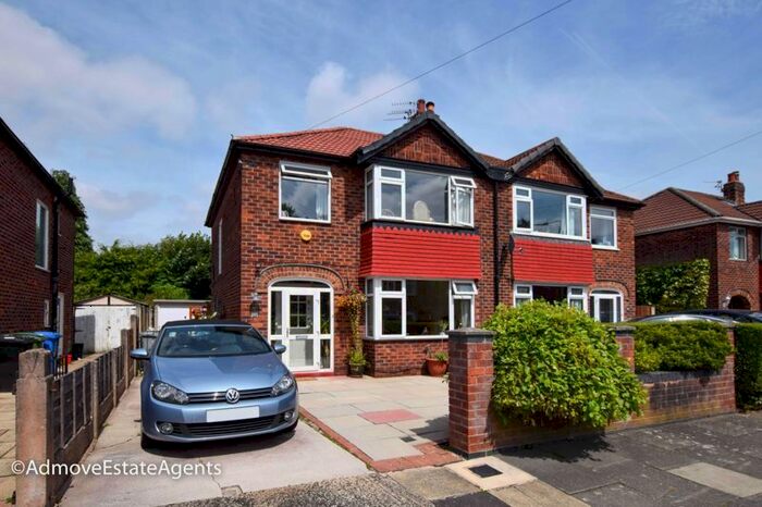3 Bedroom Semi-Detached House To Rent In Dorrington Road, Sale, M33
