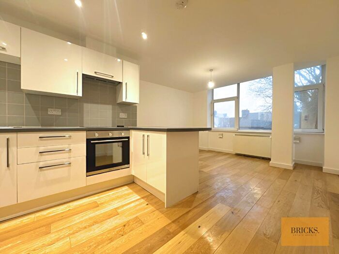 1 Bedroom Flat To Rent In Flat Nightingale House, Inkerman Street, Luton, LU1