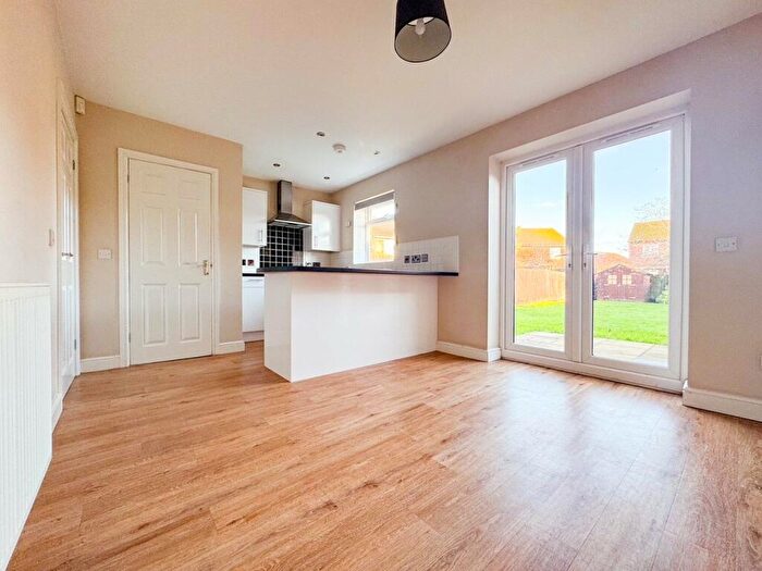 3 Bedroom End Of Terrace House For Sale In Lawford Avenue, Little Stoke, Bristol, BS34