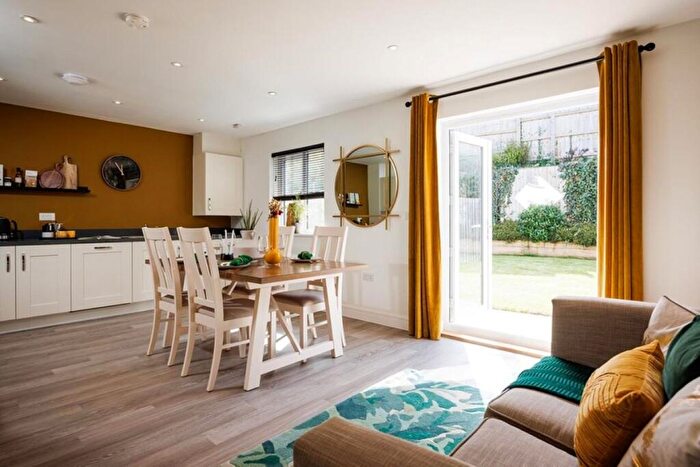 4 Bedroom Terraced House For Sale In Dovercourt Road, Bristol, BS7