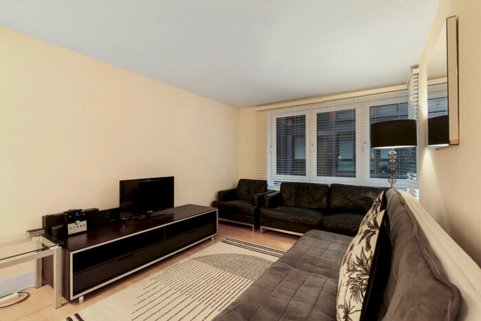 1 Bedroom Flat To Rent In Sir John Lyon House, High Timber Street, EC4V