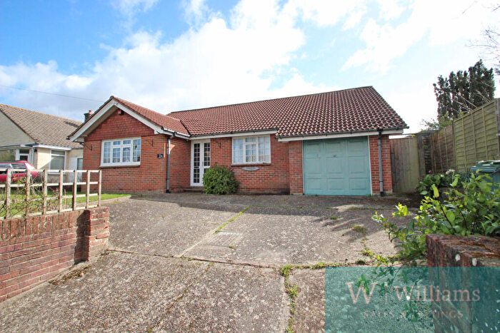 3 Bedroom Bungalow For Sale In A Palmers Road, Wootton Bridge, PO33