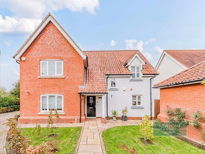 4 Bedroom Detached House For Sale In Shrubbery Close, Hessett, Bury St. Edmunds, IP30