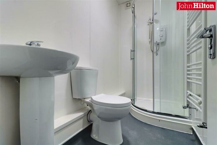 6 Bedroom End Of Terrace House To Rent In Park Crescent Terrace, Brighton, BN2