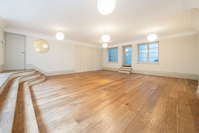 4 Bedroom Property To Rent In Upper Mall, Hammersmith, W6