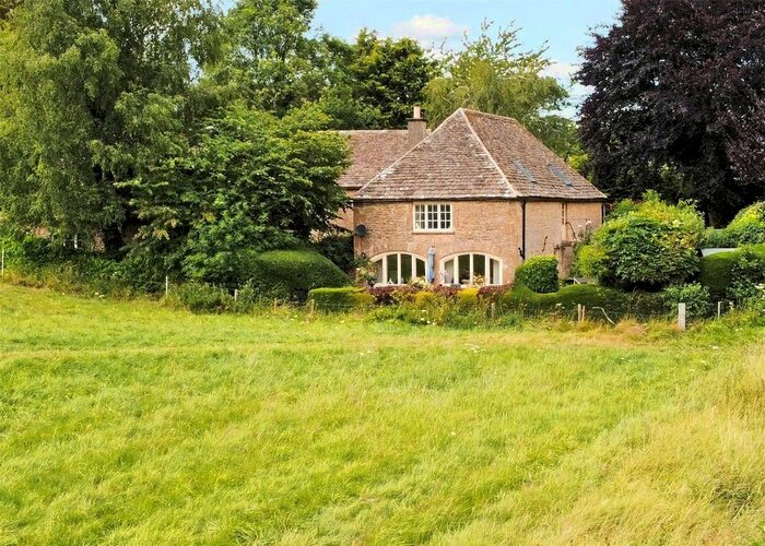 3 Bedroom Detached House For Sale In Lower End, Daglingworth, Cirencester, GL7