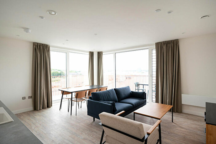 3 Bedroom Flat To Rent In The Kell, Gillingham Gate Road, Gillingham, ME4