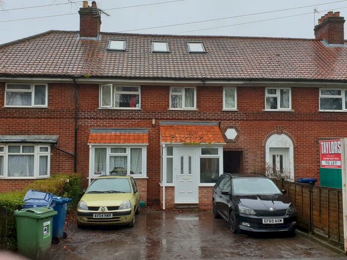 7 Bedroom House To Rent In Old Road, Headington, OX3