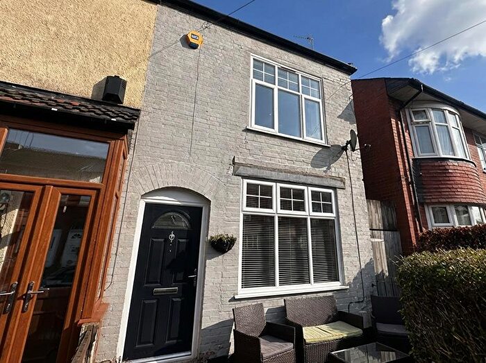 2 Bedroom Semi Detached House To Rent In Glen Avenue, Manchester, M9
