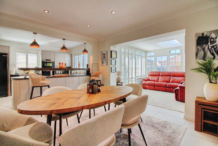 3 Bedroom Detached House For Sale In Bristol Road, Winscombe, BS25