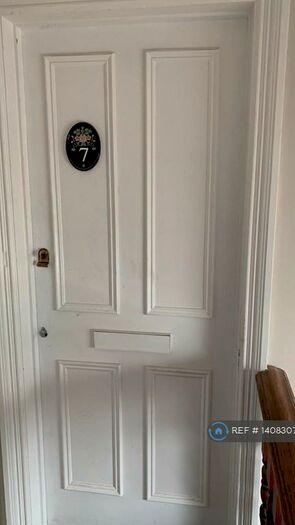 1 Bedroom Flat To Rent In Lower Edgeborough Road, Guildford, GU1