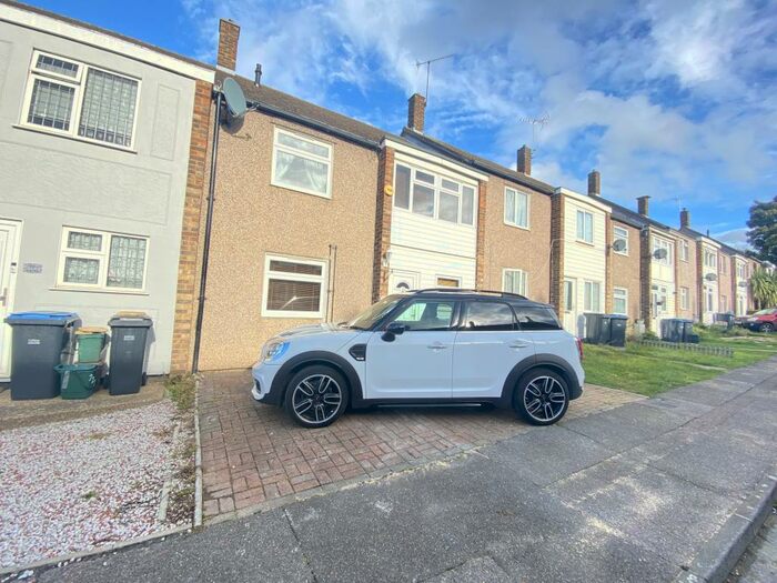 3 Bedroom House To Rent In Rivermill, Harlow, CM20