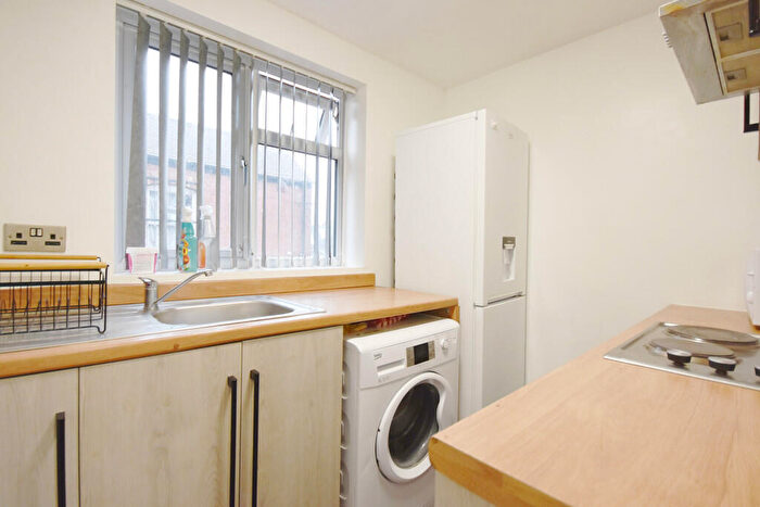 2 Bedroom Apartment To Rent In Queens Road, Nuneaton, CV11