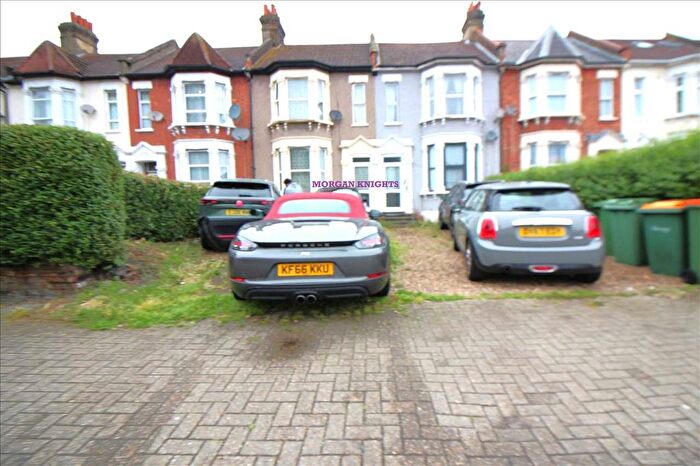 3 Bedroom Terraced House For Sale In Romford Road, Forest Gate, E7