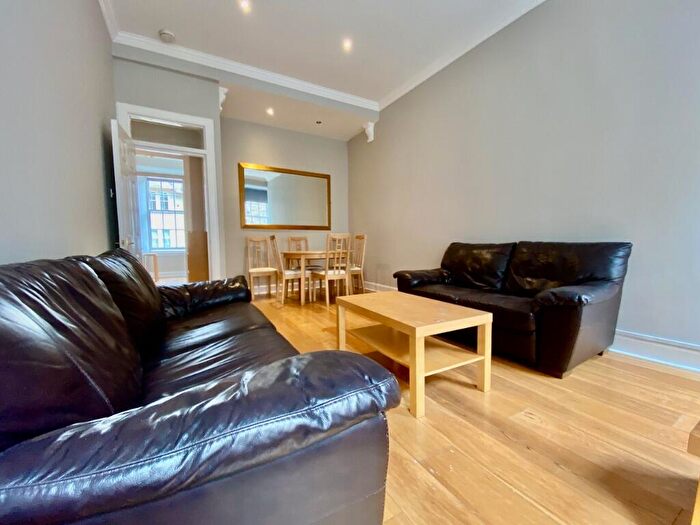 2 Bedroom Flat To Rent In Blair Street, Old Town, Edinburgh, EH1